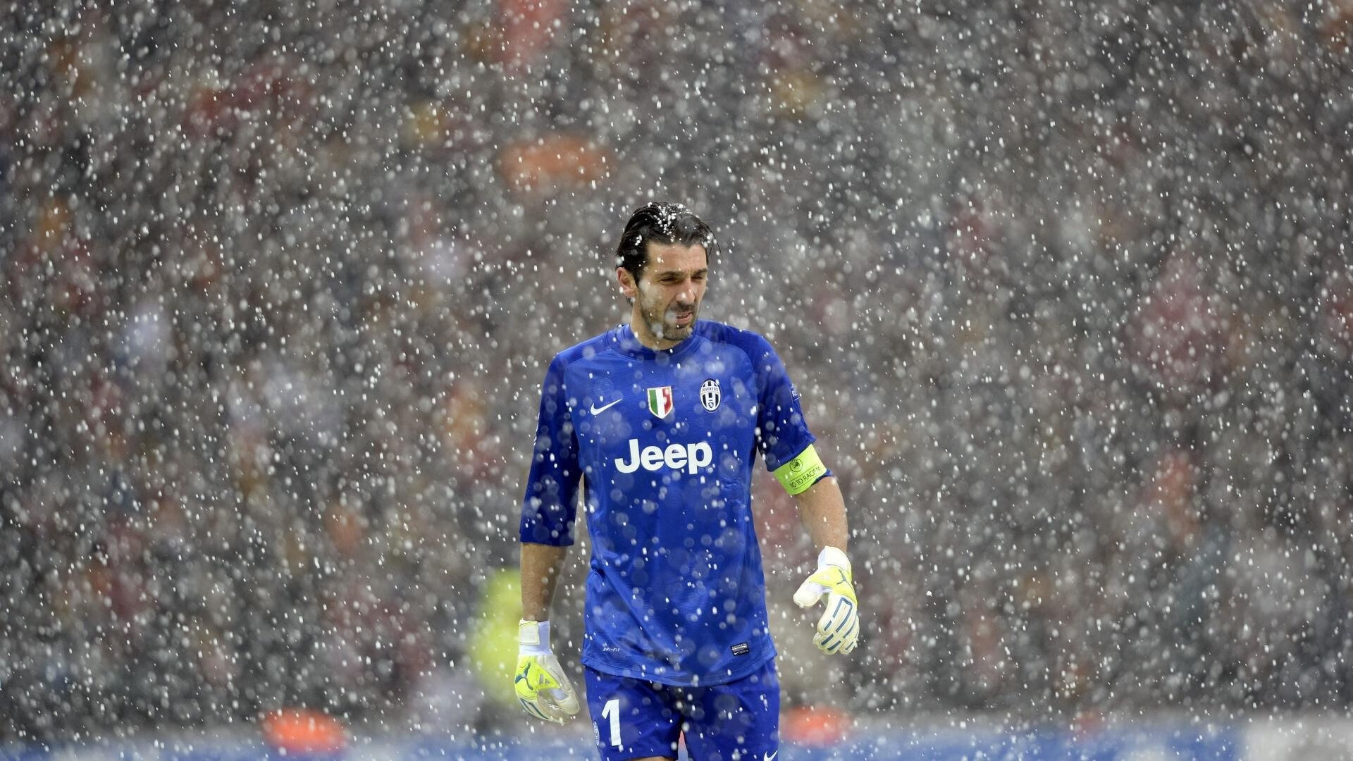 熊猫体育赛事-绿茵场上的双重奏，从巴拉圭的坚韧到伯纳乌的闪耀—巴尔韦德的双面足球史诗